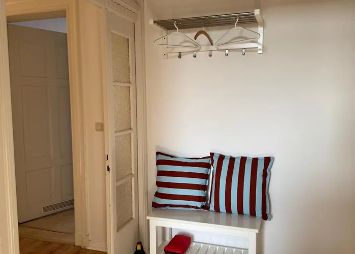 Tolle Moderne Altbau Wohnung
